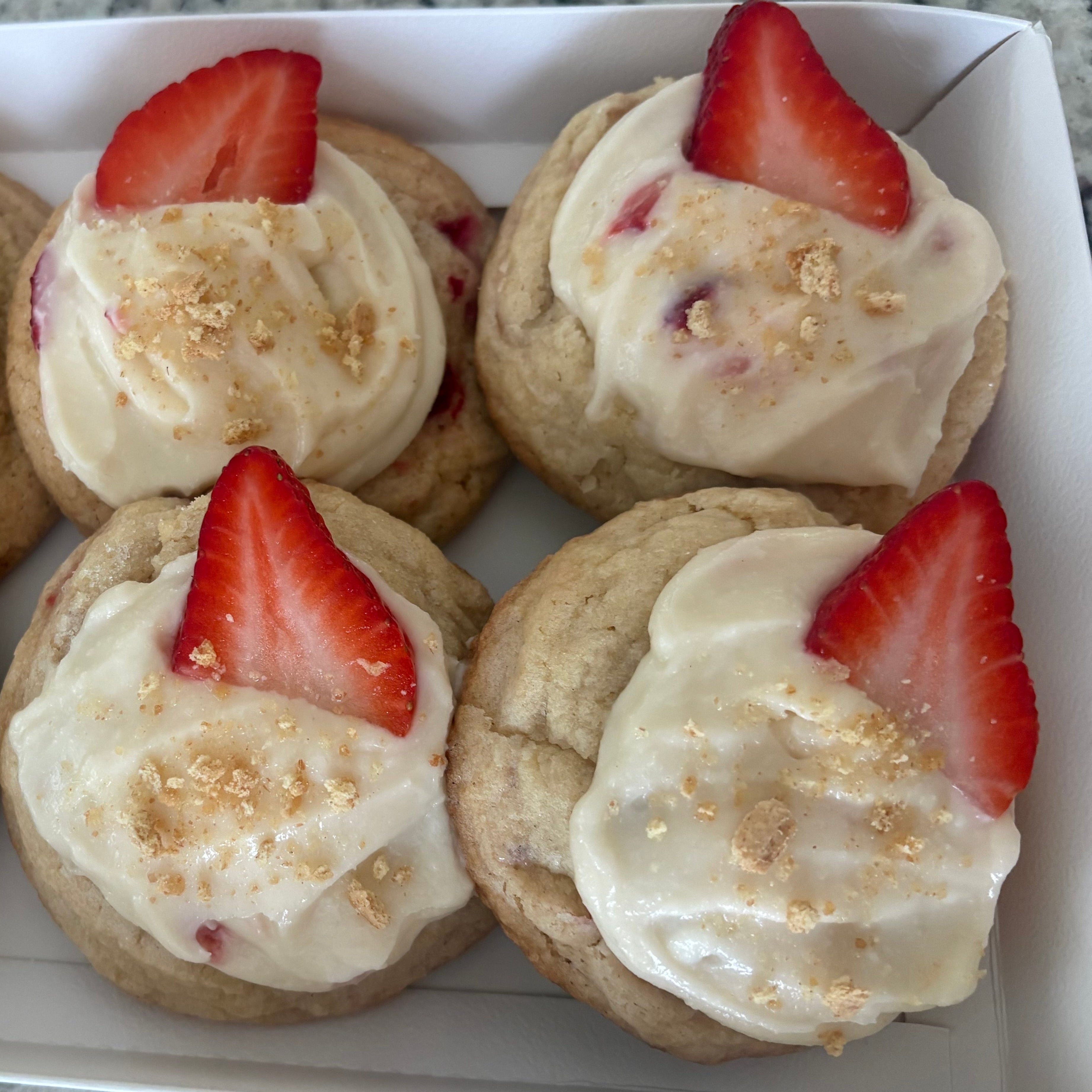 Strawberry Cheesecake Cookie